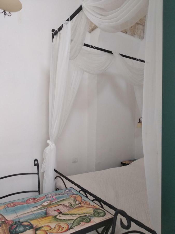 Lu Focalire Bed & Breakfast Montesano Salentino Exterior photo